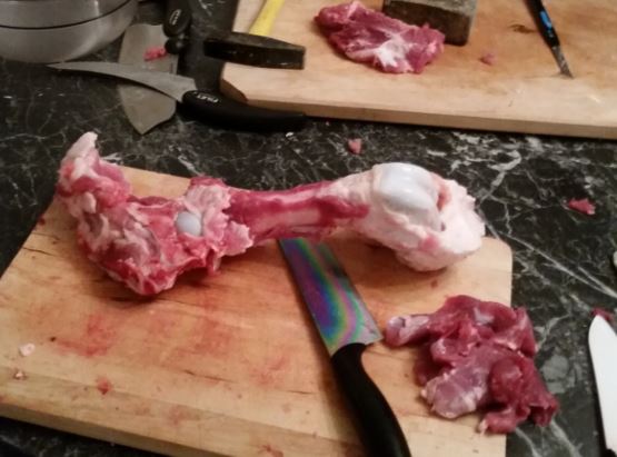 ausgelöste Schweinsschulter