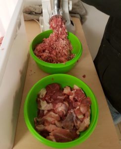 Schulterfleisch faschiert